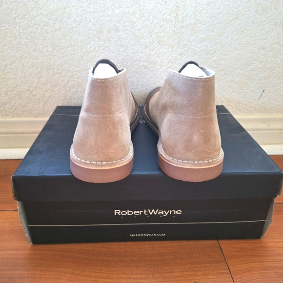?Robert Wayne Two-Tone Suede Chukka Boots | Mocha & Sand Colorblock Desert Boot main image 6